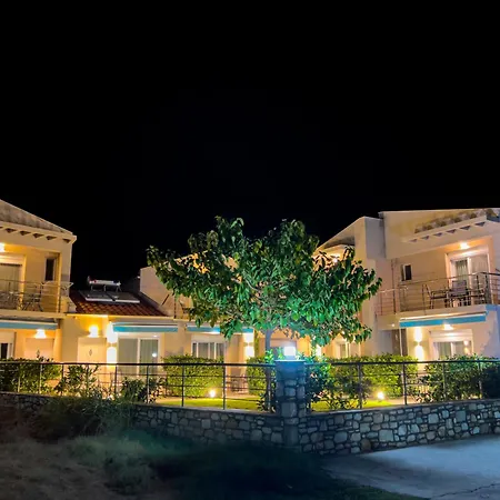 Yalos Maisonettes * Skala Sotiros