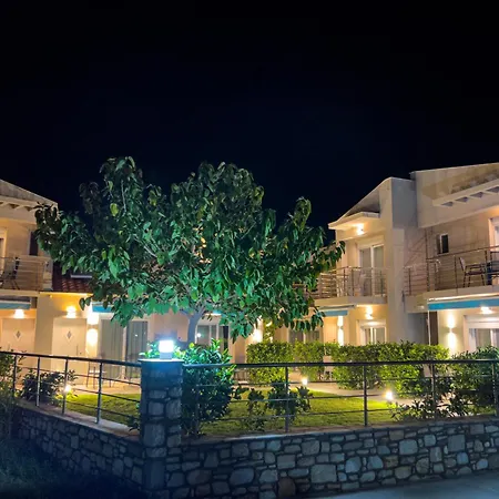 Yalos Maisonettes Skala Sotiros