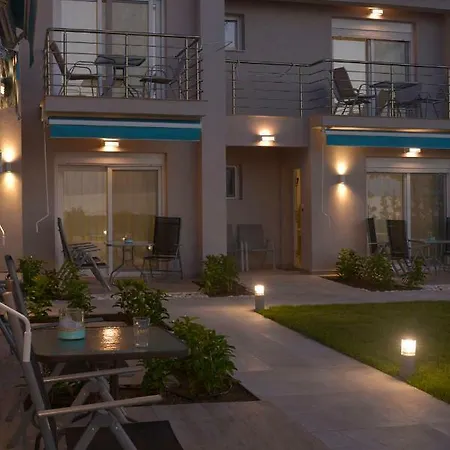 Yalos Maisonettes Ferienhaus *