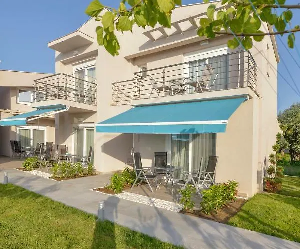 Yalos Maisonettes Tatil Evi